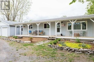 825 County Rd 8 in Prince Edward, ON - Building Photo - Building Photo