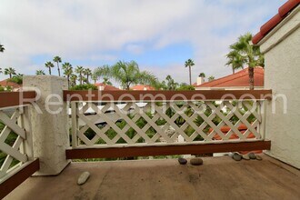 9362 Twin Trails Dr in San Diego, CA - Building Photo - Building Photo