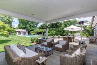 192 Parsonage Ln in Sagaponack, NY - Building Photo - Building Photo