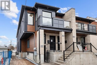 461 Tweedsmuir Ave in Ottawa, ON - Building Photo - Building Photo