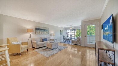 835 S Osprey Ave in Sarasota, FL - Foto de edificio - Building Photo