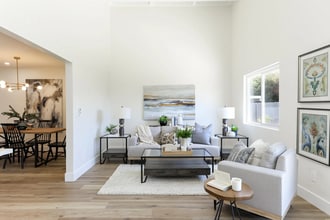 10967 Salinas Way in San Diego, CA - Building Photo - Building Photo