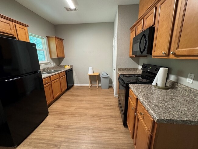 47 County Rd in Dayton, TX - Building Photo - Building Photo