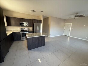 3420 Golden Nugget, Unit 3 in Edinburg, TX - Building Photo - Building Photo
