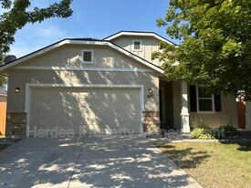 677 N Kayden Way in Meridian, ID - Building Photo