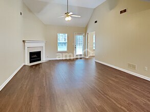 1284 Stephens Pond Vw in Loganville, GA - Building Photo - Building Photo
