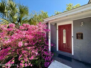 4694 Timuquana Rd in Jacksonville, FL - Building Photo - Building Photo
