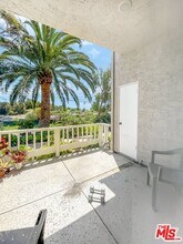 28340 Rey De Copas Ln in Malibu, CA - Building Photo - Building Photo