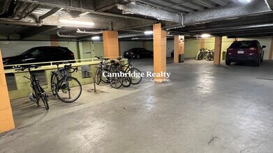 161 Beacon St, Unit 36A in Somerville, MA - Building Photo - Building Photo