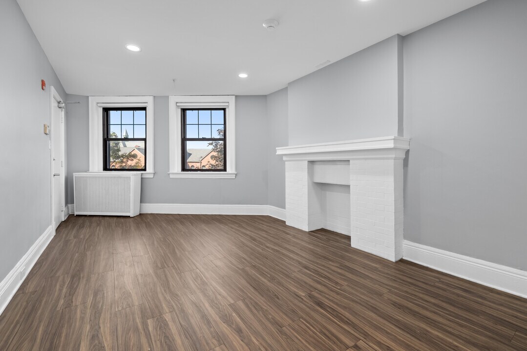 Griffin House Apartments in Buffalo, NY - Building Photo