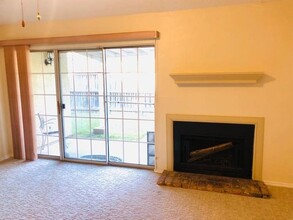 2500 Brook Hollow Ct in Mesquite, TX - Building Photo - Building Photo