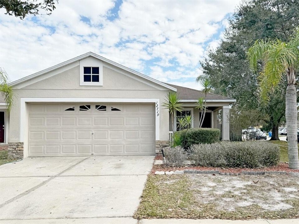 12719 Adventure Dr in Riverview, FL - Building Photo