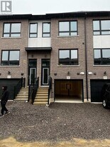 720 Grey St in Brantford, ON - Building Photo