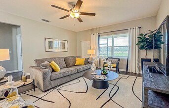 3449 Cup Dr in Lakeland, FL - Foto de edificio - Building Photo