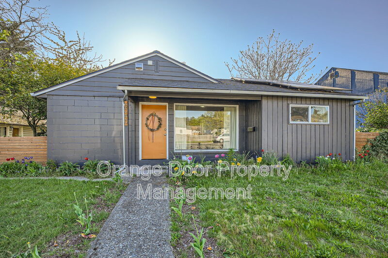 6040 S Oakes St in Tacoma, WA - Building Photo