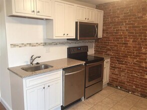 3 Elm St, Unit #3 in Somerville, MA - Building Photo - Building Photo