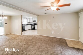 1052 Adrian Cir SW in Conyers, GA - Foto de edificio - Building Photo