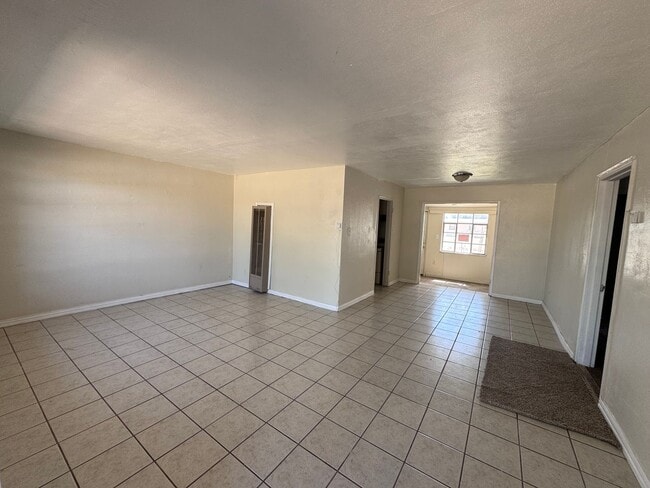 3 W Wells St in Roswell, NM - Building Photo - Building Photo