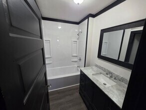 1012 Genevieve Pl in East St. Louis, IL - Building Photo - Building Photo