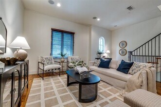 4406 Bowser Ave in Dallas, TX - Building Photo - Building Photo