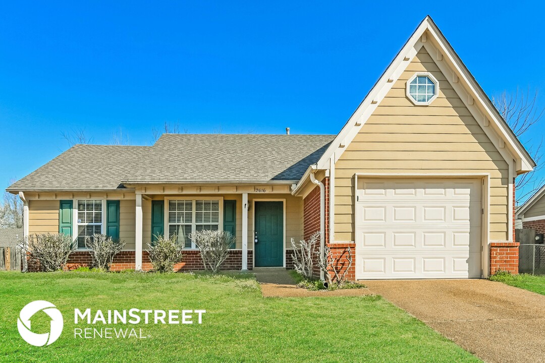 2616 Winwood Cove in Horn Lake, MS - Building Photo