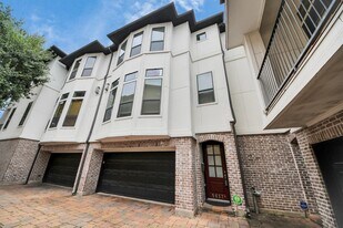 5617 Kiam St in Houston, TX - Building Photo