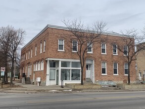 Hoffman House in Green Bay, WI - Building Photo - Building Photo