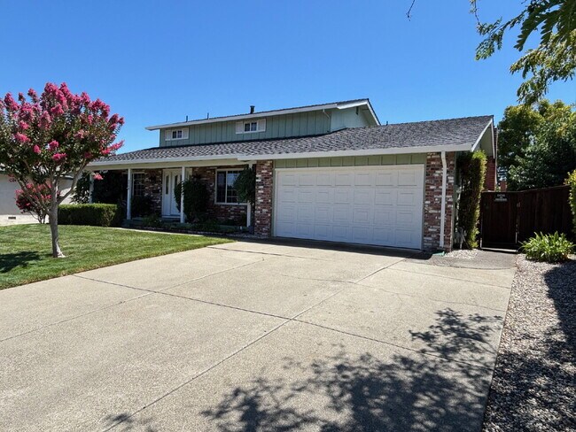 475 Monti Cir in Pleasant Hill, CA - Building Photo - Building Photo