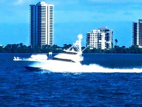 100 Paradise Harbour Blvd-Unit -201 in North Palm Beach, FL - Building Photo - Building Photo