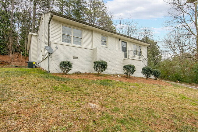 454 Barnes Mill Dr in Marietta, GA - Foto de edificio - Building Photo