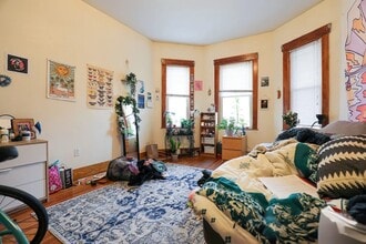 346 Faneuil St, Unit 2 in Boston, MA - Building Photo - Building Photo