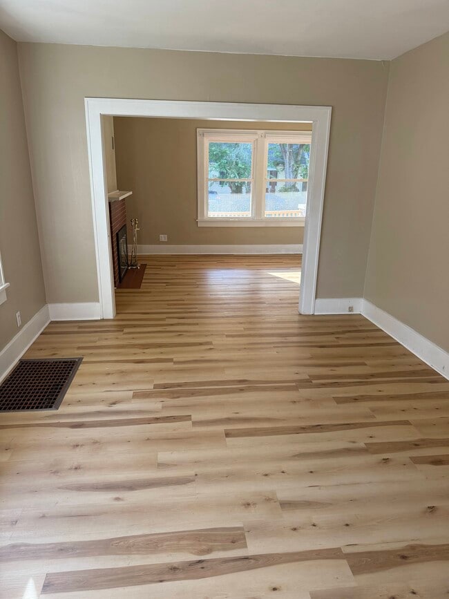 912 S 3rd St in Springfield, IL - Building Photo - Building Photo