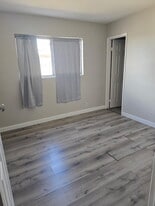 4129 Karen Ave in Las Vegas, NV - Building Photo