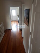 97 Massachusetts Ave, Unit 3 in Arlington, MA - Building Photo - Building Photo