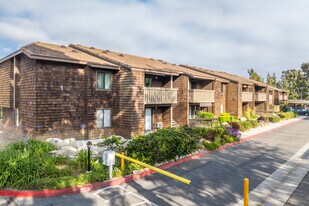 Harbor Creek in Dana Point, CA - Building Photo