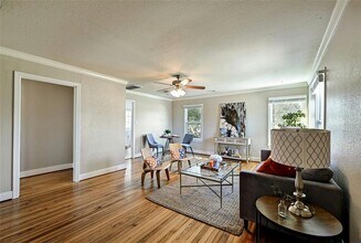 2201 Indian Creek Rd in Austin, TX - Building Photo - Building Photo