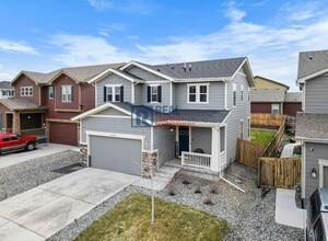 27674 E 7th Dr in Aurora, CO - Building Photo - Building Photo