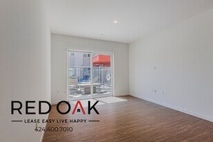 11405 Chandler Blvd in Los Angeles, CA - Building Photo