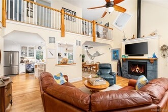 61 Atlantic Ave in Hampton Bays, NY - Building Photo - Building Photo