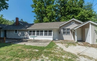 115 E 16th St in Bloomington, IN - Building Photo
