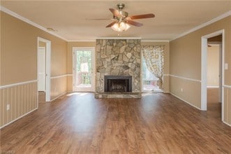 204 Brambleton Ct in Winston-Salem, NC - Foto de edificio - Building Photo