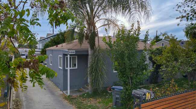 3310 Palm Ave in Lynwood, CA - Building Photo - Building Photo