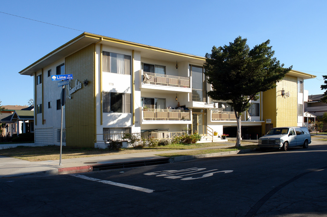 245 W Lime St in Inglewood, CA - Building Photo