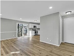1711 Cindy Lynn St in Urbana, IL - Building Photo - Building Photo