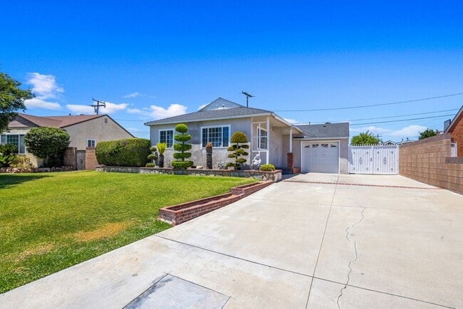 4551 Maris Ave in Pico Rivera, CA - Building Photo - Building Photo