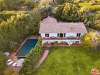 7161 Grasswood Ave in Malibu, CA - Building Photo - Building Photo