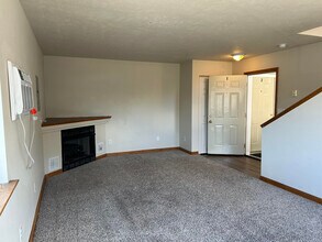 220 E Mission Ave, Unit Unit#1 in Spokane, WA - Building Photo - Building Photo