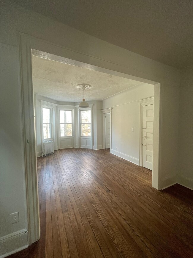 27 48th St in Weehawken, NJ - Building Photo - Building Photo