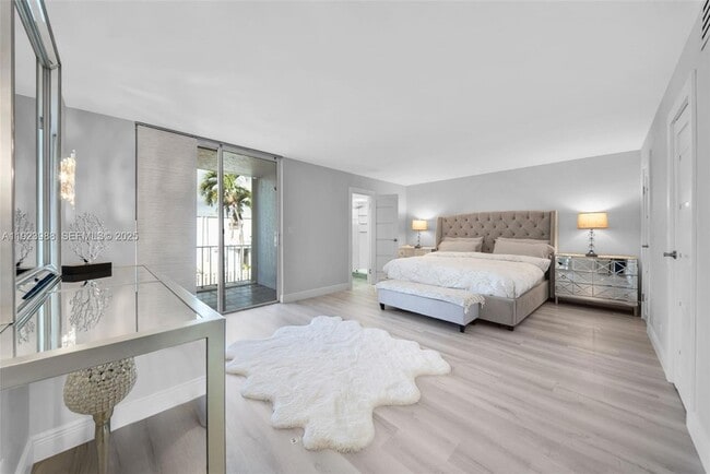 property at 707 NE 27th Ave