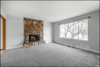 2373 Jack Cir in Taylorsville, UT - Foto de edificio - Building Photo